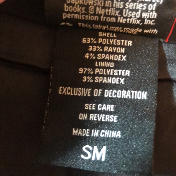 Hot Topic Netflix The Witcher high low waistcoat - Picture 7 of 7